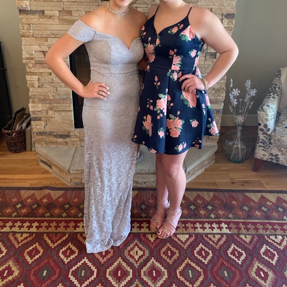 Formal Dress - Picture 3 of 6